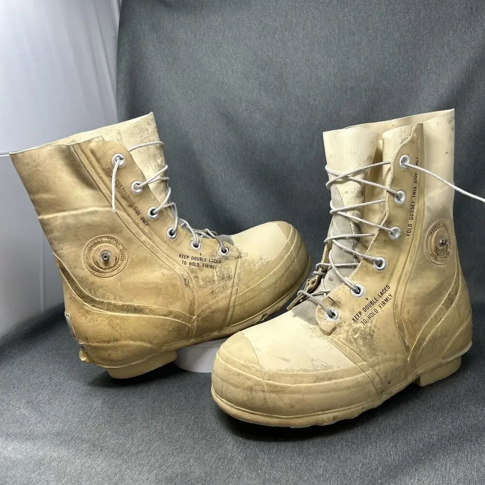 1980s Vintage US Military Mickey Mouse Bunny Boots Men's 9R Extreme Weather READ